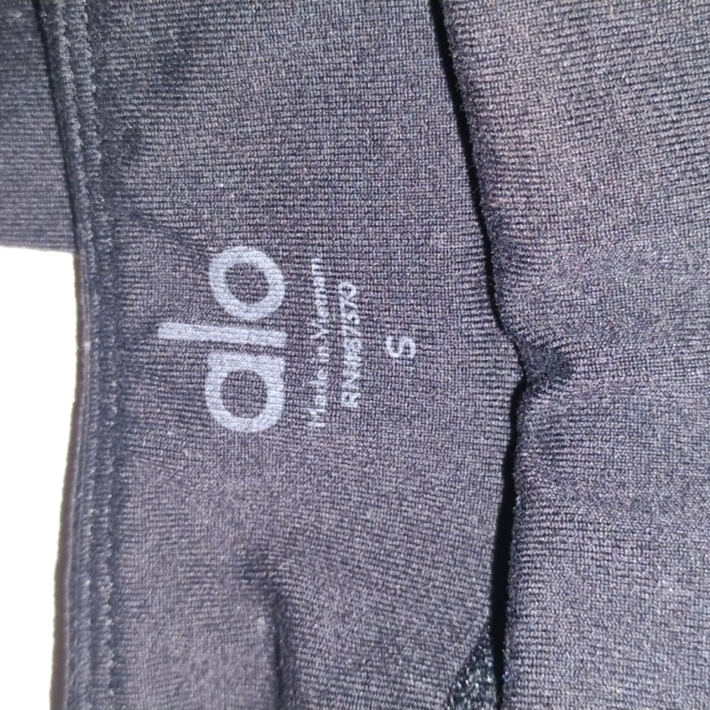 ALO Yoga Flare Leg Leggings. Women's size Small. Black in color. - Picture 12 of 12